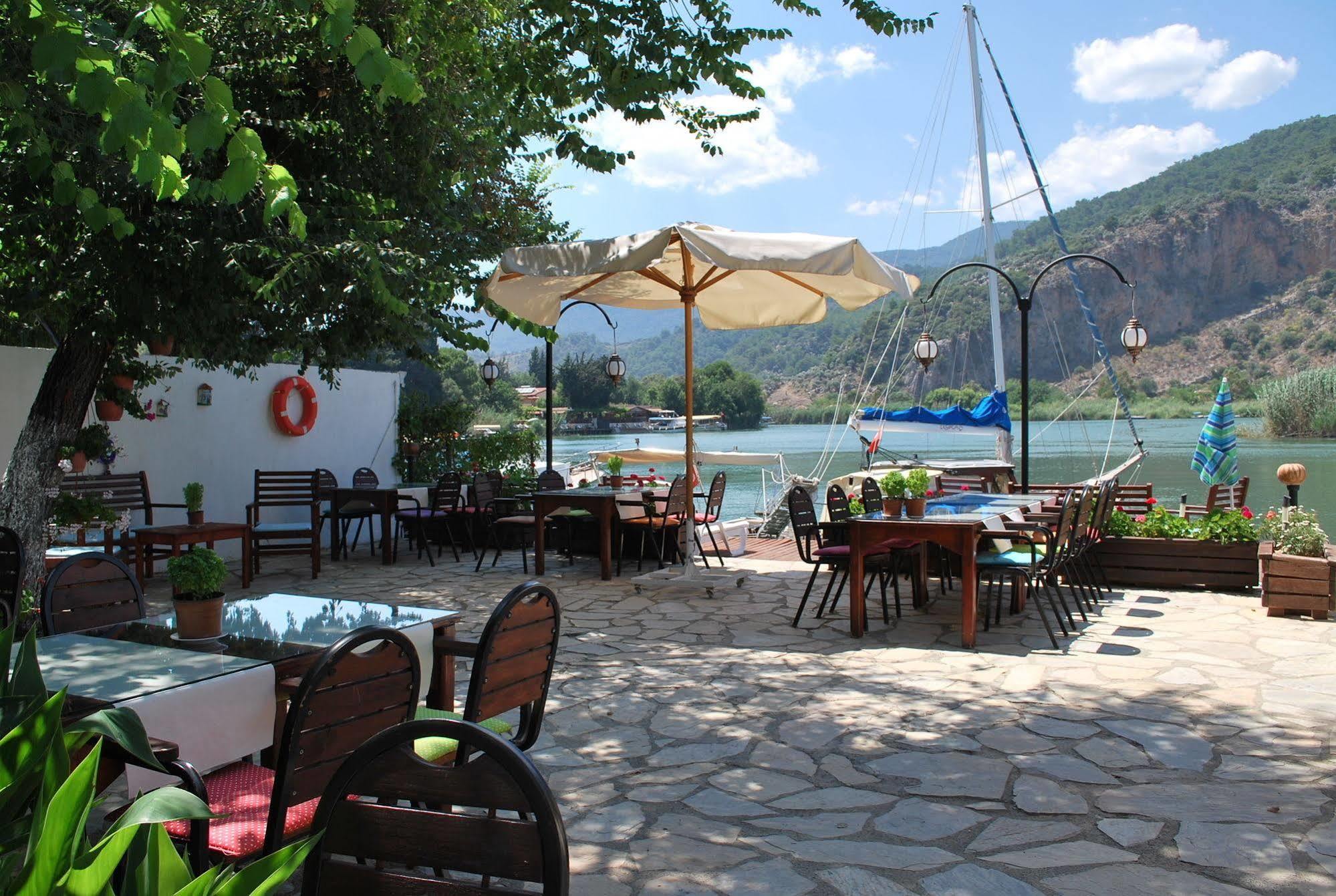 Myra Hotel ดาลยัน ภายนอก รูปภาพ